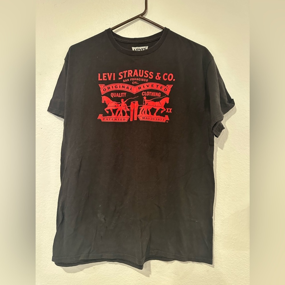 Levis